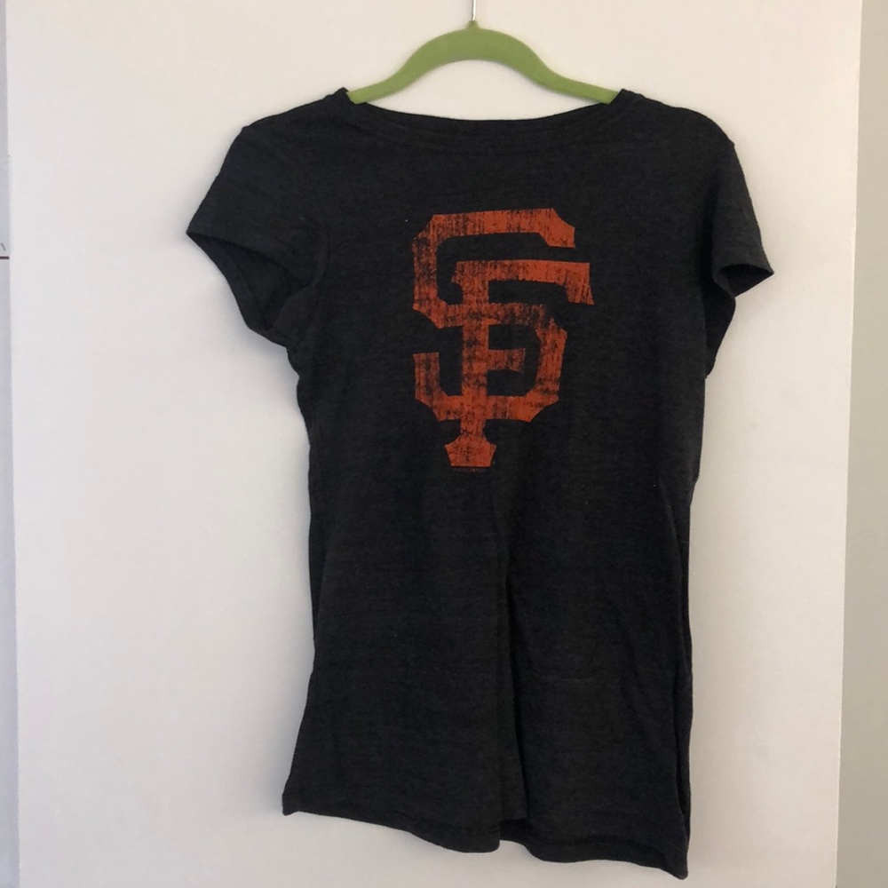 San Francisco Giants tee shirt